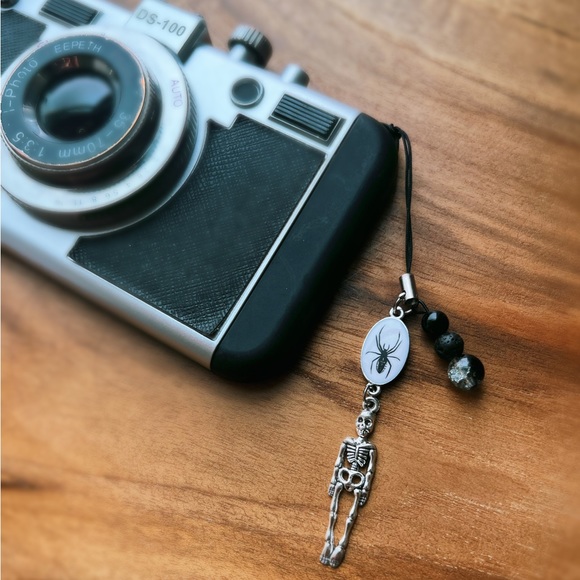 🖤🧡📱🎃 spooky Halloween handmade keychain phone charm - Picture 6 of 7